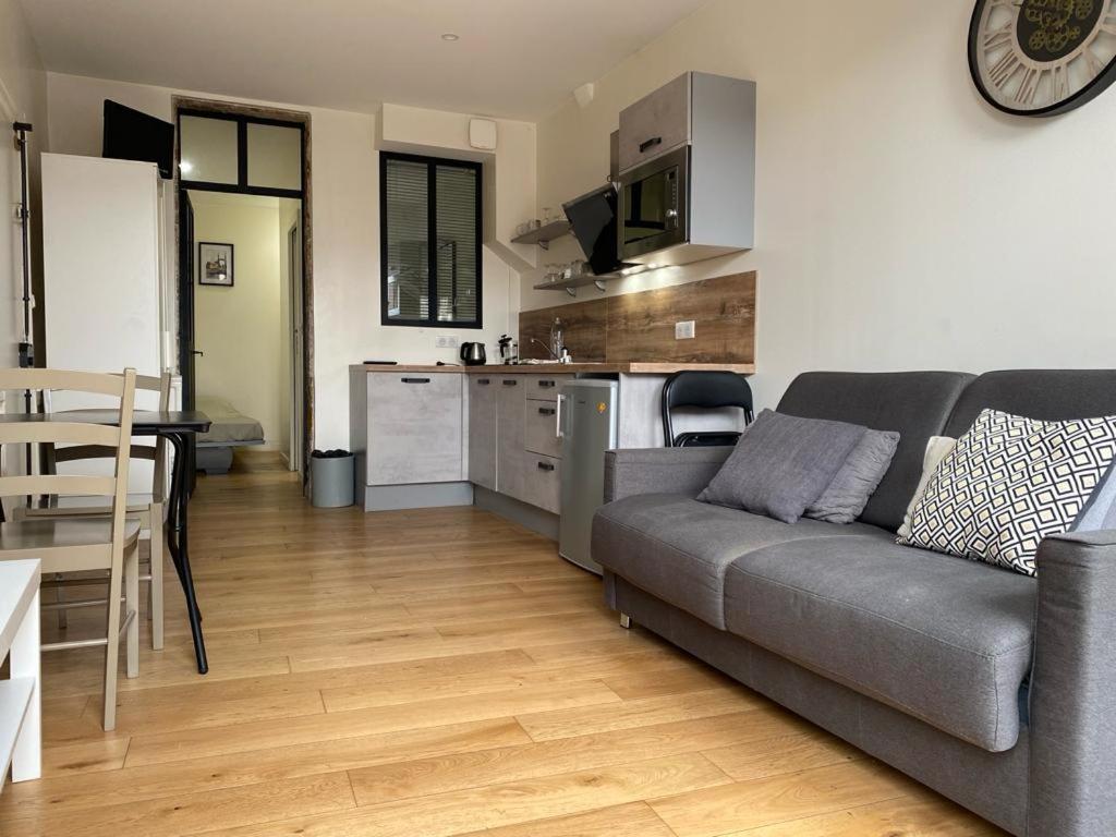 Standing Historic Appartement *