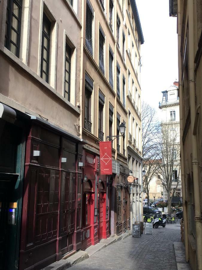 Standing Historic Appartement *
