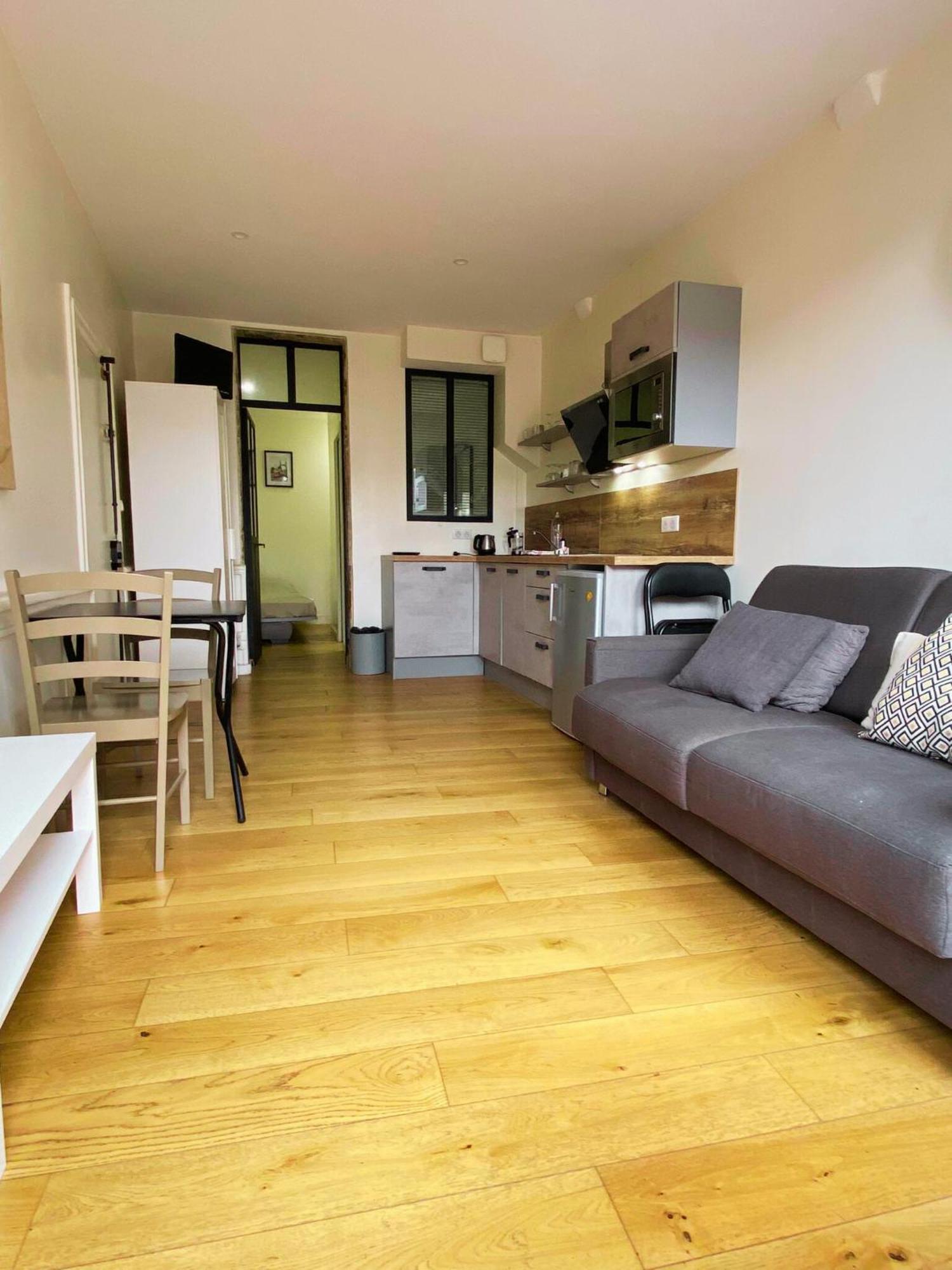 Standing Historic Apartment *